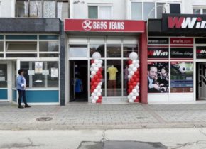 Prvi butik u Modriči sa originalnim BROS JEANS artiklima (1)