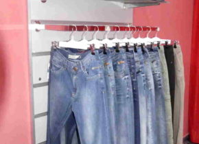 Prvi butik u Modriči sa originalnim BROS JEANS artiklima (8)